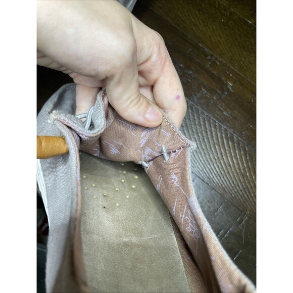 Women’s Size 7 Hey Dude Wendy Washed Gray Graphic Lined Slip-On Casual Shoes - Picture 6 of 11